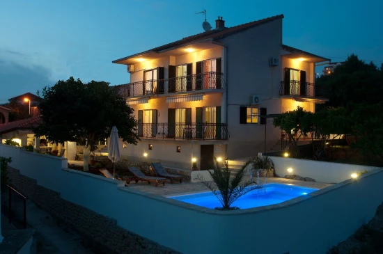 Domek Střední Dalmácie - Okrug Gornji DA 17296 N1