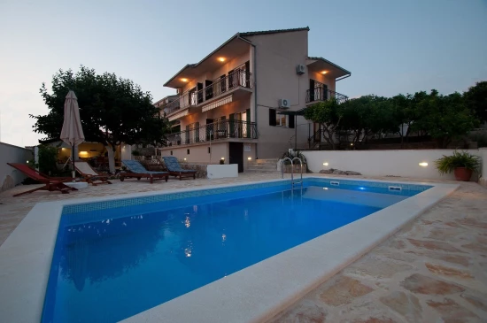 Domek Střední Dalmácie - Okrug Gornji DA 17296 N1