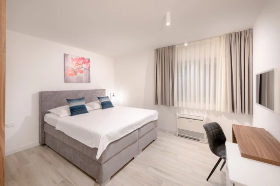 Apartmán Střední Dalmácie - Promajna (Baška Voda) DA 17301 N1