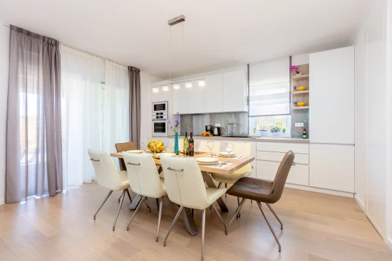 Vila Ostrov Krk - Malinska OS 12232 N1