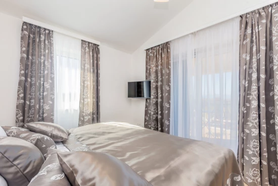 Vila Ostrov Krk - Malinska OS 12232 N1