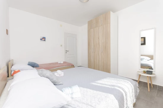 Apartmán Severní Dalmácie - Tribunj (Vodice) DA 17307 N3