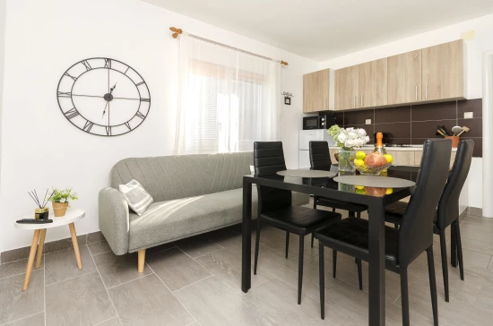 Apartmán Severní Dalmácie - Tribunj (Vodice) DA 17307 N4