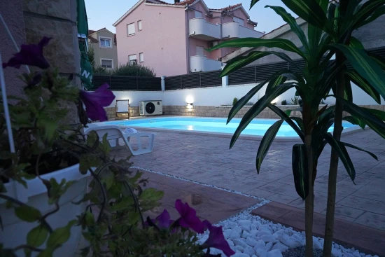 Domek Střední Dalmácie - Kaštela DA 17308 N1