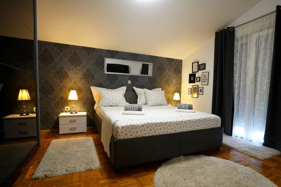 Domek Střední Dalmácie - Kaštela DA 17308 N1