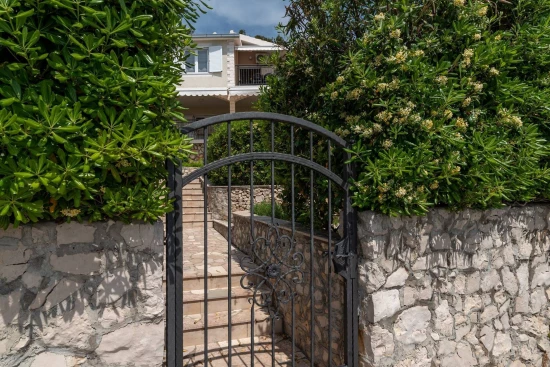 Apartmán Střední Dalmácie - Okrug Gornji DA 17309 N1