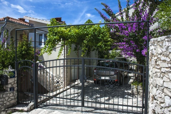 Apartmán Střední Dalmácie - Okrug Gornji DA 17309 N1