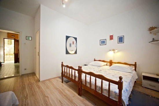 Domek Ostrov Šolta - Stomorska OS 12236 N1