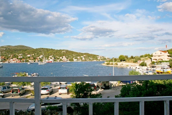 Apartmán Střední Dalmácie - Vinišće DA 17313 N1