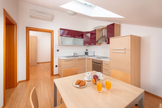 Apartmán Střední Dalmácie - Tučepi DA 17322 N9