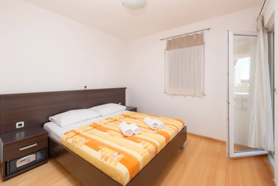 Apartmán Střední Dalmácie - Tučepi DA 17322 N13