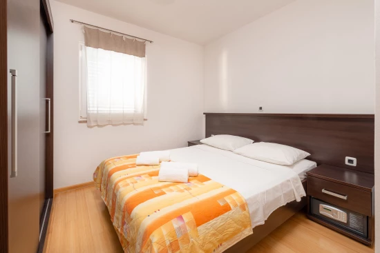 Apartmán Střední Dalmácie - Tučepi DA 17322 N14