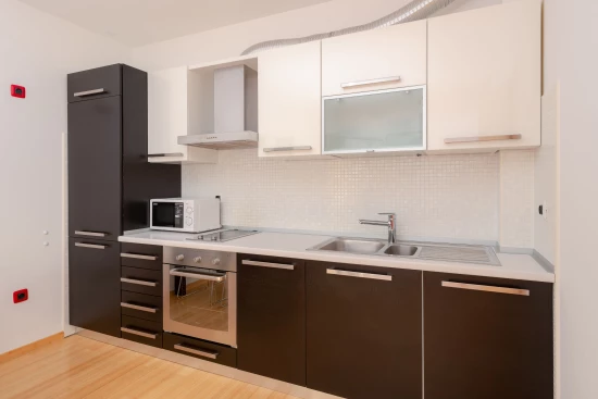 Apartmán Střední Dalmácie - Tučepi DA 17322 N16