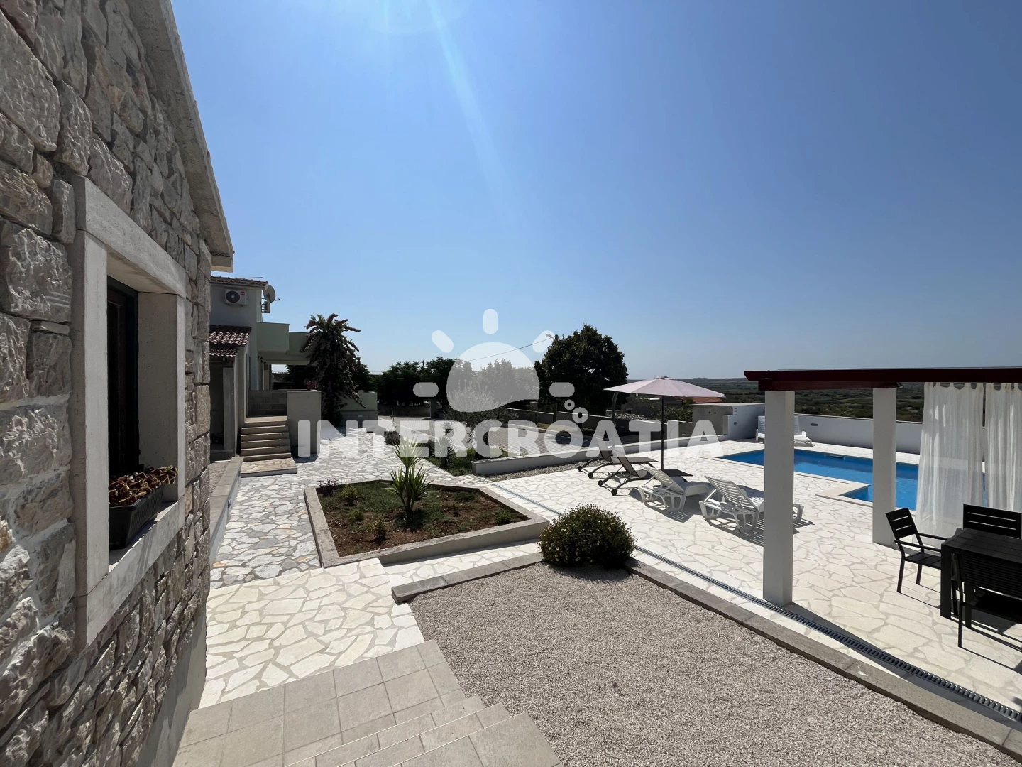 Vila Severní Dalmácie - Nadin DA 17323 N1