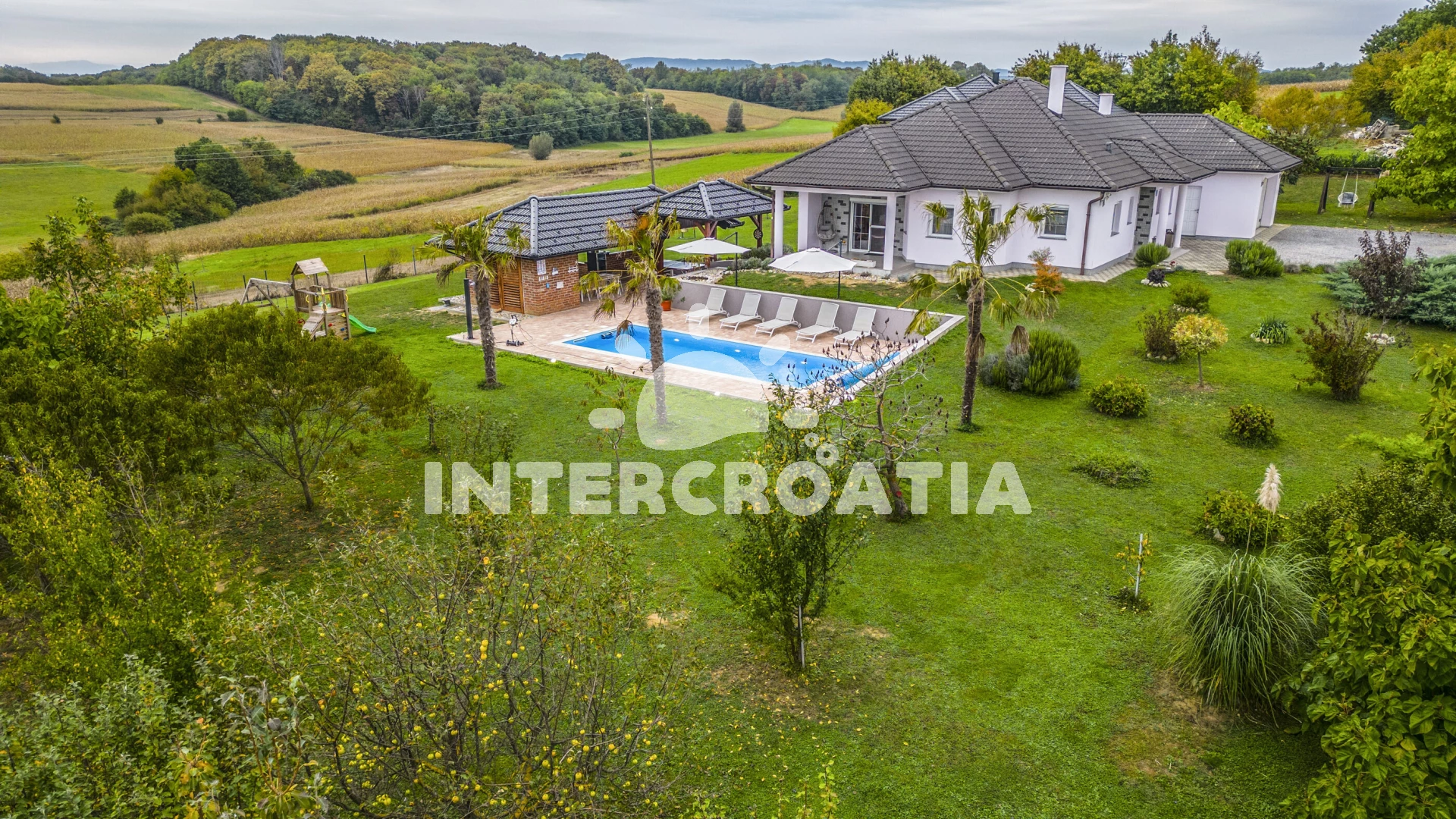 Vila UNKNOWN 7000 N1