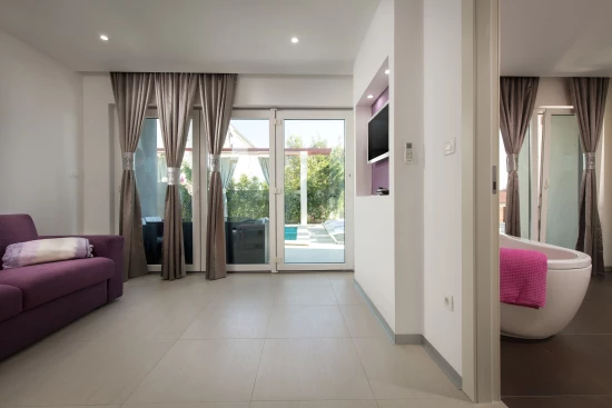 Vila Střední Dalmácie - Podstrana DA 17332 N1