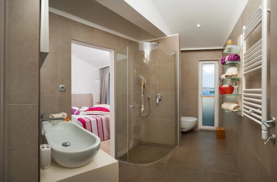 Vila Střední Dalmácie - Podstrana DA 17332 N1