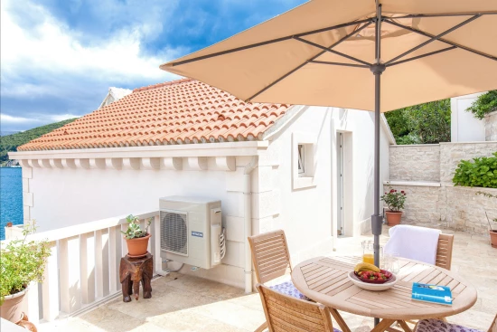 Domek Ostrov Brač - Pučišća OS 12257 N1