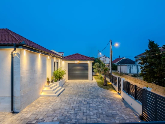 Vila Severní Dalmácie - Privlaka DA 17347 N1