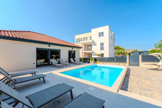 Vila Severní Dalmácie - Privlaka DA 17347 N1