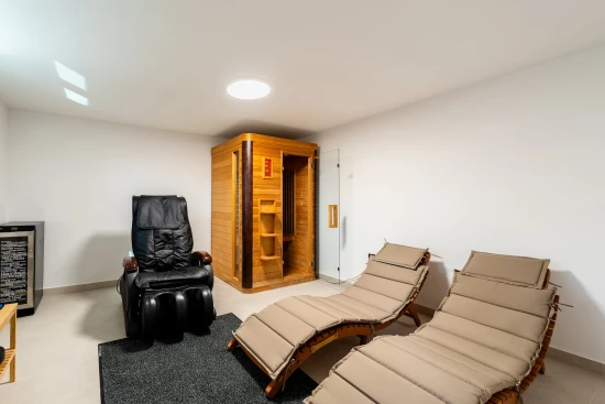 Vila Severní Dalmácie - Privlaka DA 17347 N1