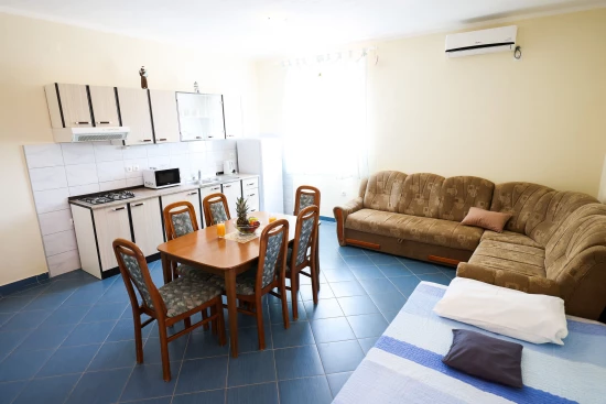 Apartmán Severní Dalmácie - Tribanj (Starigrad) DA 17351 N2