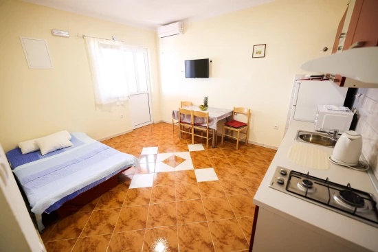 Apartmán Severní Dalmácie - Tribanj (Starigrad) DA 17351 N3