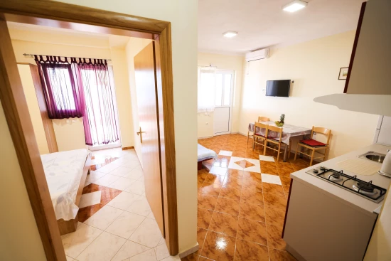 Apartmán Severní Dalmácie - Tribanj (Starigrad) DA 17351 N3