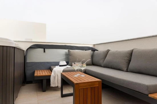 Domek Severní Dalmácie - Pirovac DA 17355 N1