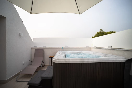 Domek Severní Dalmácie - Pirovac DA 17355 N1