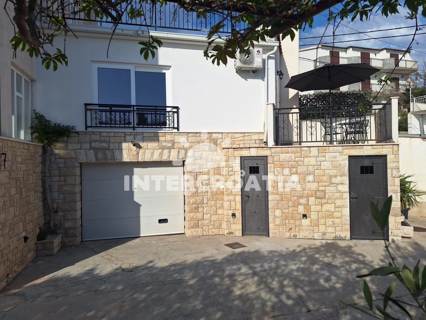 Apartmán Střední Dalmácie - Mali Rat DA 17359 N1