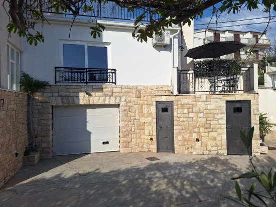 Apartmán Střední Dalmácie - Mali Rat DA 17359 N1