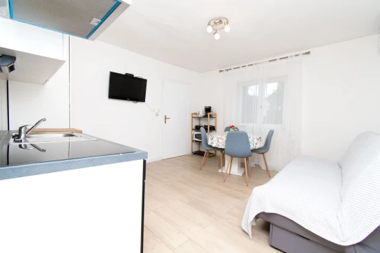 Apartmán Střední Dalmácie - Marina DA 17361 N1