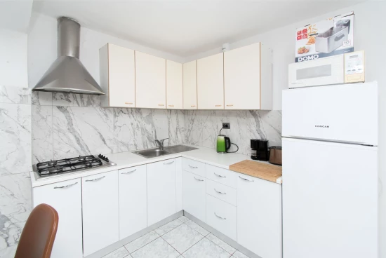 Apartmán Střední Dalmácie - Marina DA 17361 N2