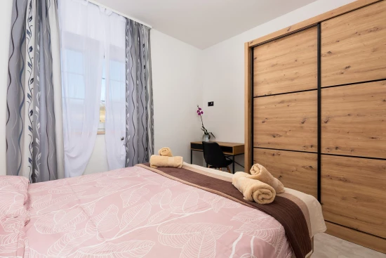 Domek Istrie - Tinjan IS 8095 N1