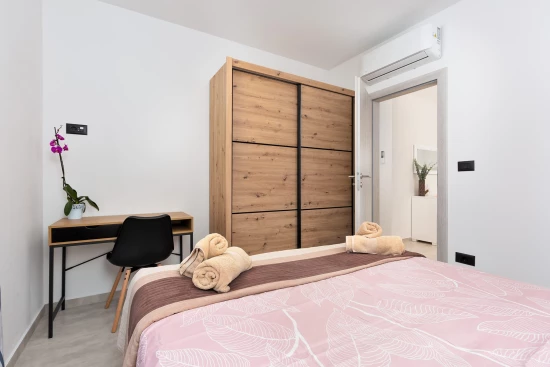 Domek Istrie - Tinjan IS 8095 N1