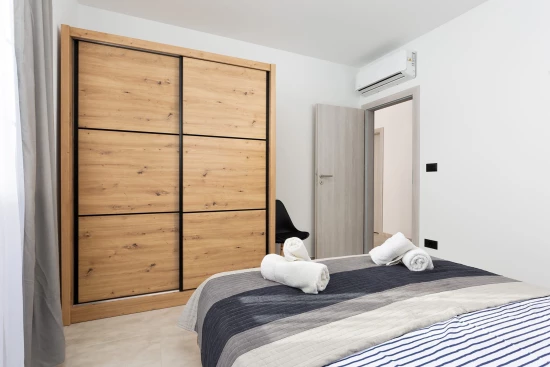 Domek Istrie - Tinjan IS 8095 N1