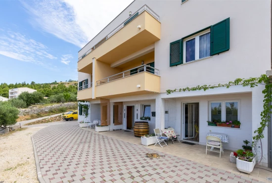 Apartmán Střední Dalmácie - Dugi Rat DA 17372 N2