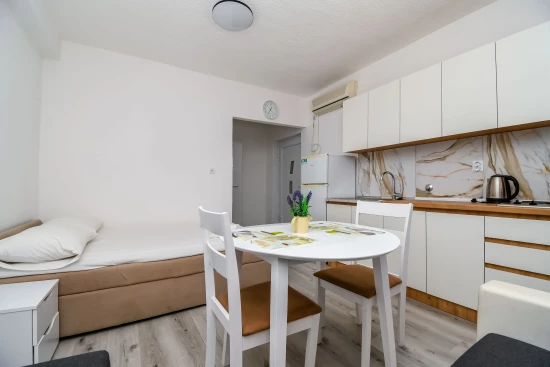 Apartmán Střední Dalmácie - Marina DA 17373 N3