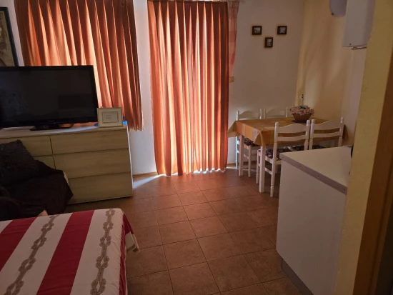 Apartmán Střední Dalmácie - Okrug Gornji DA 17388 N6