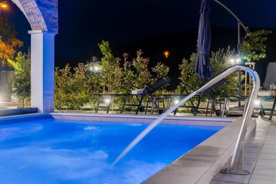 Vila Střední Dalmácie - Omiš DA 17394 N1