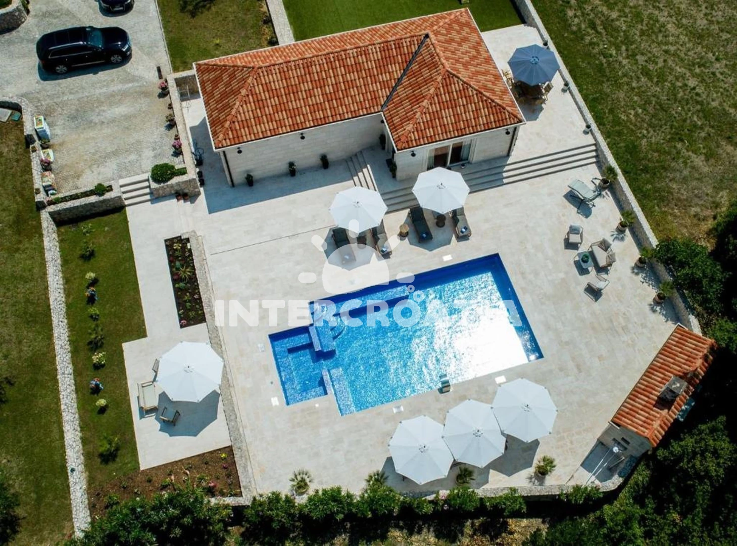 Vila UNKNOWN 7000 N1