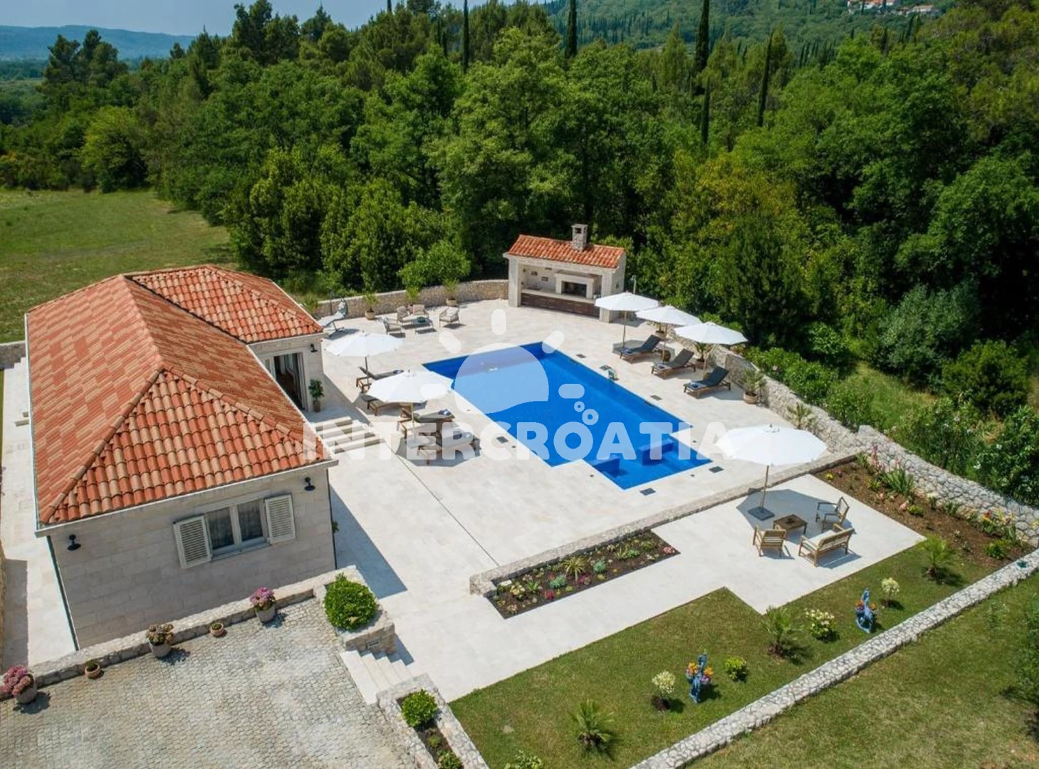 Vila UNKNOWN 7000 N1