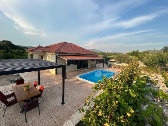 Domek Střední Dalmácie - Zadvarje DA 17397 N1