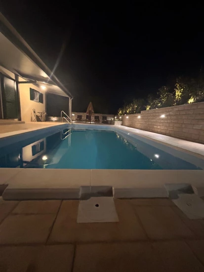 Domek Střední Dalmácie - Zadvarje DA 17397 N1