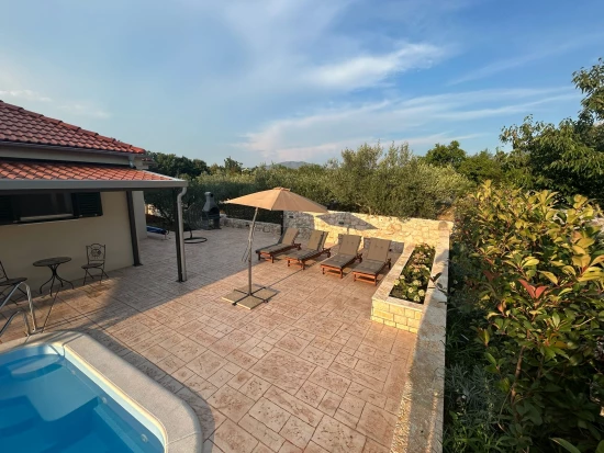 Domek Střední Dalmácie - Zadvarje DA 17397 N1