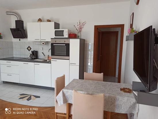 Apartmán Střední Dalmácie - Seget Donji DA 17402 N2