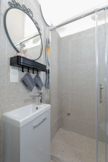 Apartmán Střední Dalmácie - Okrug Gornji DA 17404 N2