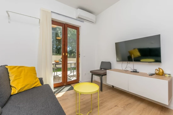 Apartmán Střední Dalmácie - Jesenice DA 17407 N1