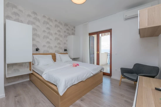 Apartmán Střední Dalmácie - Jesenice DA 17407 N2